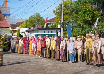 Hardiknas Meriah di 1.000 Titik, Tapi 10 Ribu Anak Wajo Tak Sekolah — Seremoni atau Solusi?