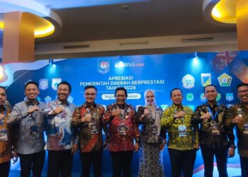 WAJO Raih Juara 1 Creative Financing Tingkat Sulawesi, Bupati Andi Rosman Terima Penghargaan Kemendagri