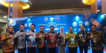 WAJO Raih Juara 1 Creative Financing Tingkat Sulawesi, Bupati Andi Rosman Terima Penghargaan Kemendagri