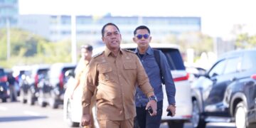 Bupati Wajo Hadiri Penyerahan Bantuan Benih dan Alsintan, Tegaskan Komitmen Dukung Swasembada Pangan