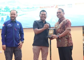 Sekolah Lapang BMKG Dibuka, Andi Rosman Dorong Petani Wajo Lebih Paham Informasi Cuaca