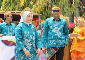 Diskominfotik Sengkang Silk Karnaval, Saat Sutera Wajo Naik Panggung dan Identitas Daerah Diperkenalkan